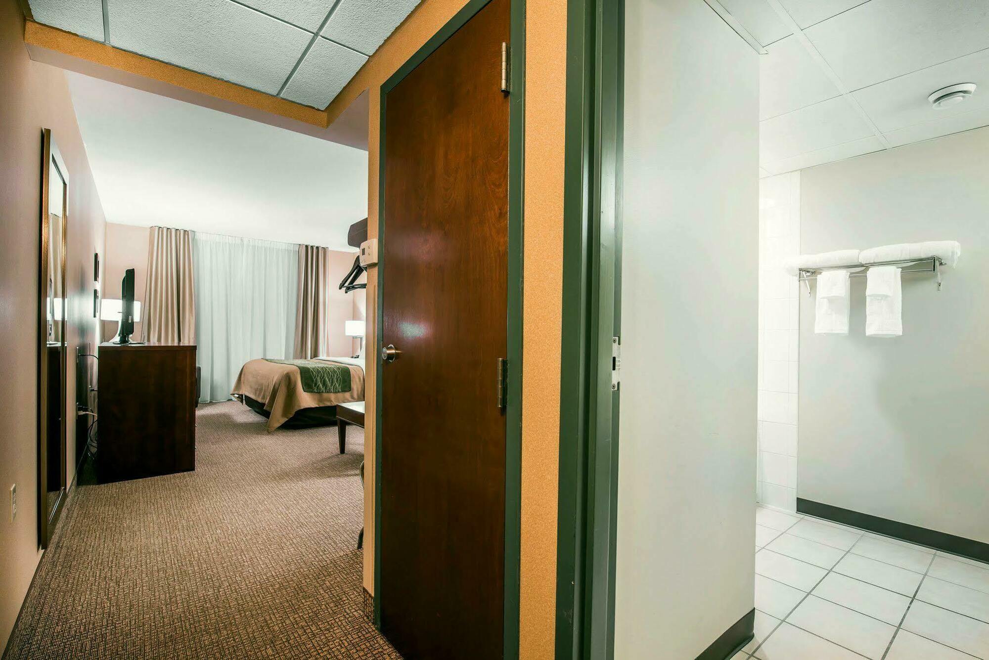 Hotel Quality & Towanda